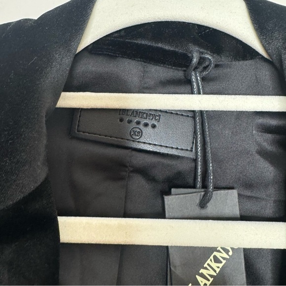 NWT Blank NYC Black Velvet Closing Time Blazer XS - Picture 6 of 7